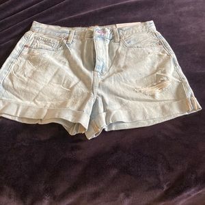 American Eagle Outfitters Pride Mom Shorts 🌈
